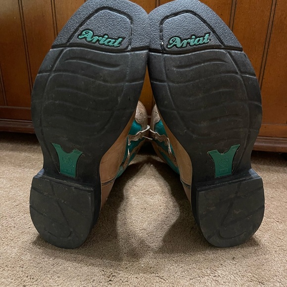 SIZE 7 ARIAT WOMENS COWBOY BOOTS SQ TOE GREEN AND BROWN WESTERN STYLE - Picture 6 of 11